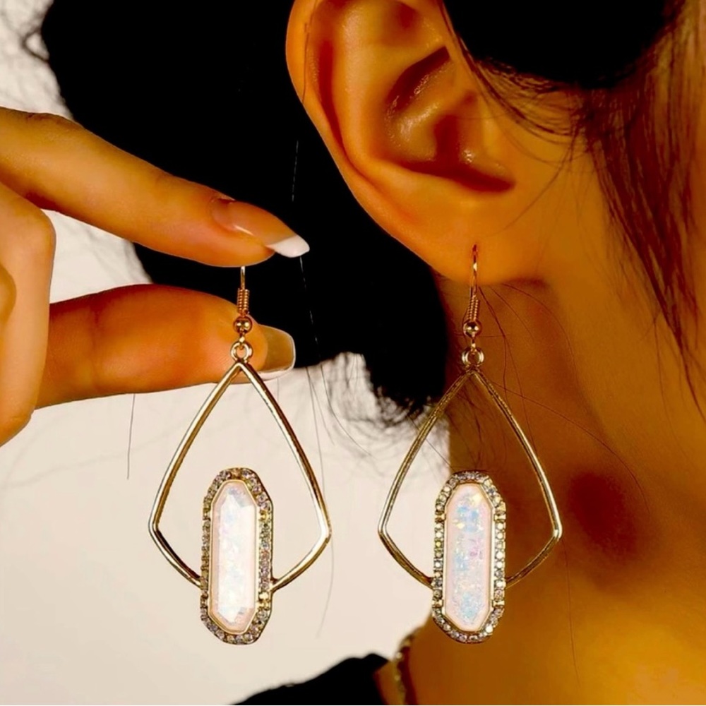 NWOT Rhinestone Decor Geometric Drop Earrings - Picture 2 of 3